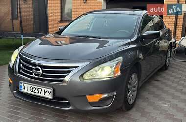 Седан Nissan Altima 2015 в Василькове
