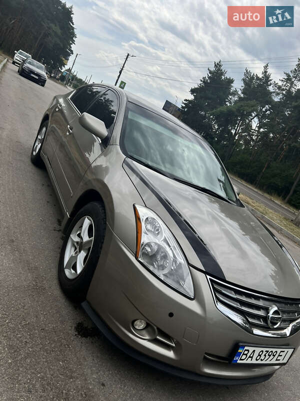 Седан Nissan Altima 2011 в Кропивницком фото 5 Седан Nissan Altima 2011 в Кропивницком