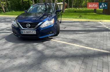 Седан Nissan Altima 2017 в Шепетовке