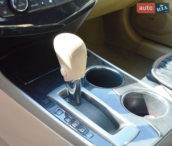 Седан Nissan Altima 2013 в Одессе фото 31 Седан Nissan Altima 2013 в Одессе