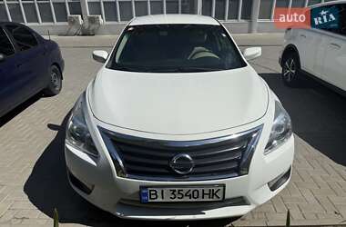 Седан Nissan Altima 2015 в Кропивницькому