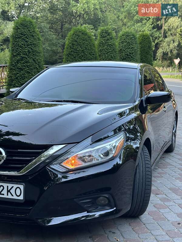 Седан Nissan Altima 2017 в Львові фото 6 Седан Nissan Altima 2017 в Львові