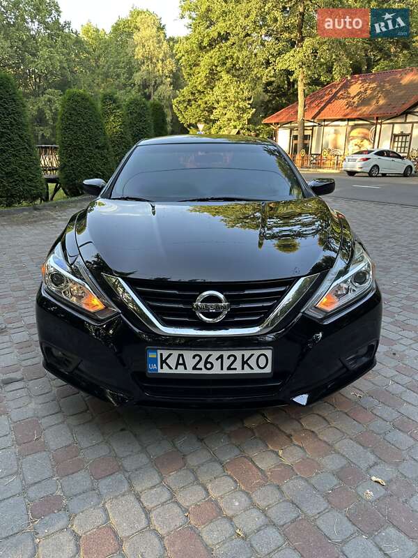Седан Nissan Altima 2017 в Львові фото 3 Седан Nissan Altima 2017 в Львові