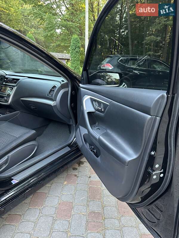 Седан Nissan Altima 2017 в Львові фото 29 Седан Nissan Altima 2017 в Львові