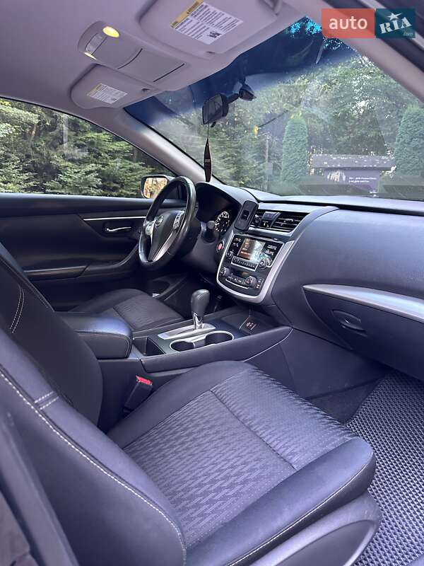 Седан Nissan Altima 2017 в Львові фото 27 Седан Nissan Altima 2017 в Львові