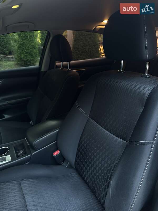 Седан Nissan Altima 2017 в Львові фото 36 Седан Nissan Altima 2017 в Львові