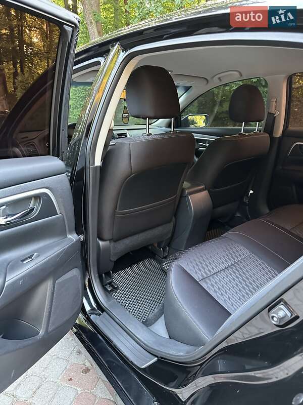 Седан Nissan Altima 2017 в Львові фото 37 Седан Nissan Altima 2017 в Львові