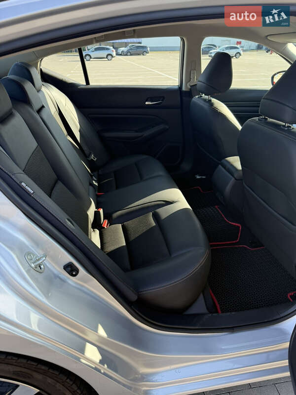 Седан Nissan Altima 2019 в Одесі