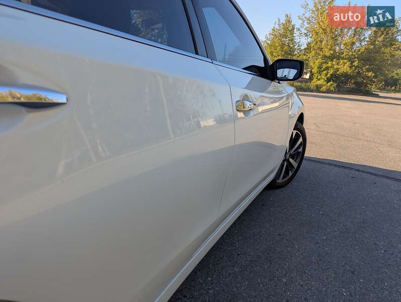 Седан Nissan Altima 2017 в Харкові