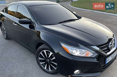 Седан Nissan Altima 2016 в Обухові