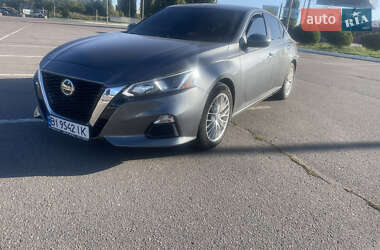 Седан Nissan Altima 2020 в Кременчуці