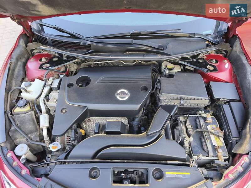 Седан Nissan Altima 2014 в Дніпрі