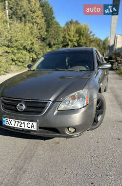 Седан Nissan Altima 2002 в Хмельницькому