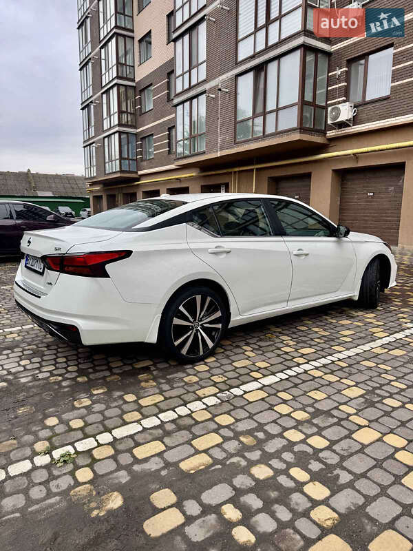 Седан Nissan Altima 2021 в Вінниці