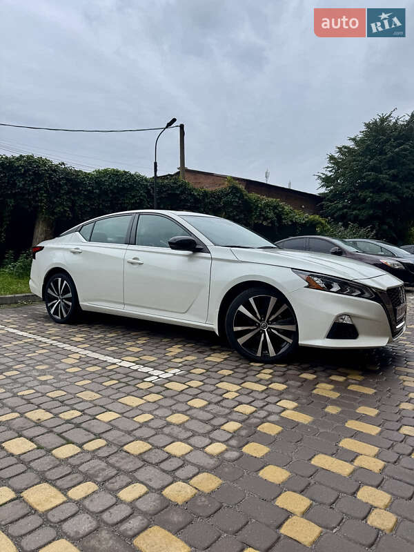 Седан Nissan Altima 2021 в Вінниці