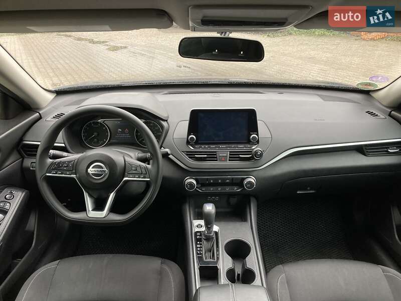 Седан Nissan Altima 2020 в Києві