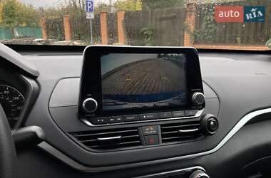 Седан Nissan Altima 2020 в Києві