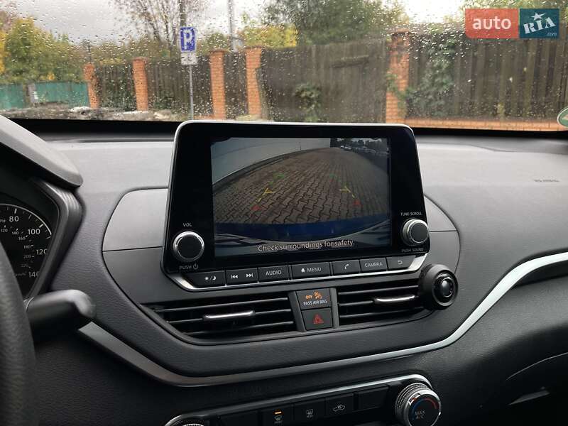 Седан Nissan Altima 2020 в Києві