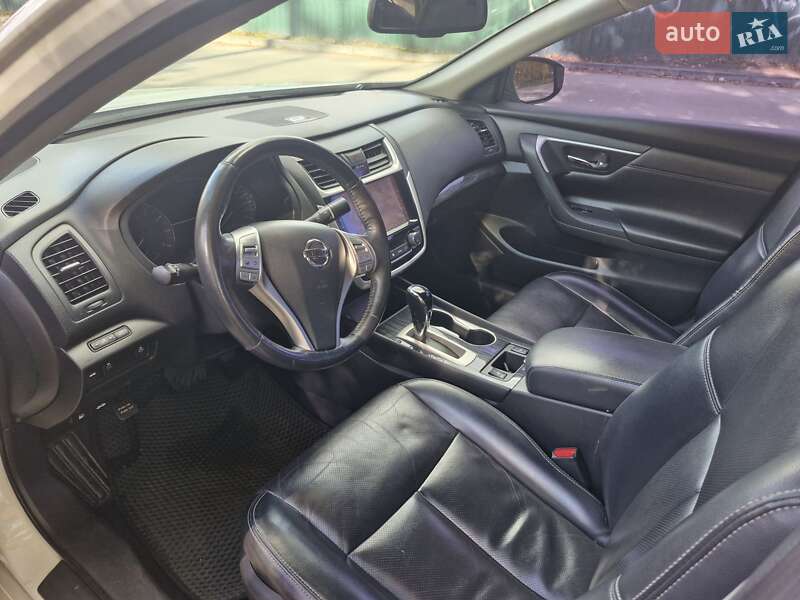 Седан Nissan Altima 2018 в Києві