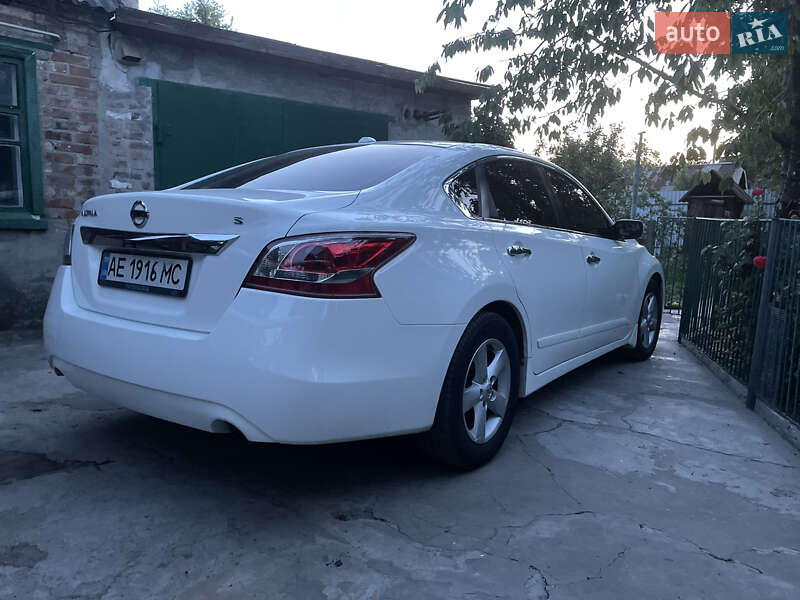 Седан Nissan Altima 2015 в Днепре фото 4 Седан Nissan Altima 2015 в Днепре