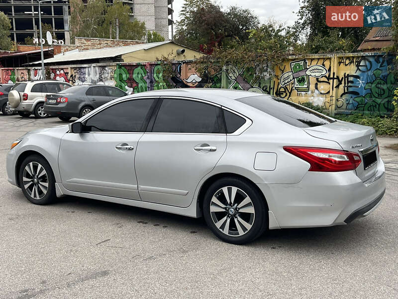 Седан Nissan Altima 2016 в Харькове фото 15 Седан Nissan Altima 2016 в Харькове
