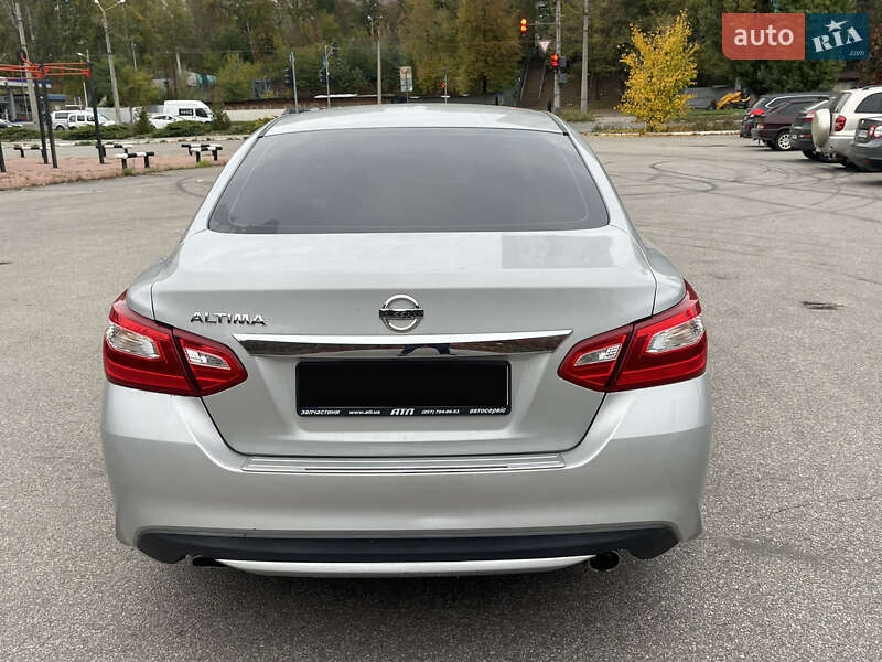 Седан Nissan Altima 2016 в Харькове фото 18 Седан Nissan Altima 2016 в Харькове