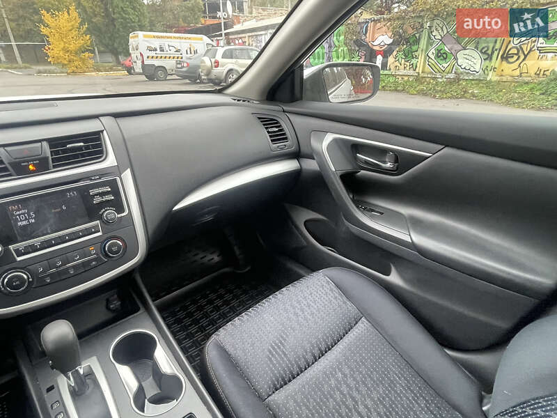 Седан Nissan Altima 2016 в Харькове фото 25 Седан Nissan Altima 2016 в Харькове