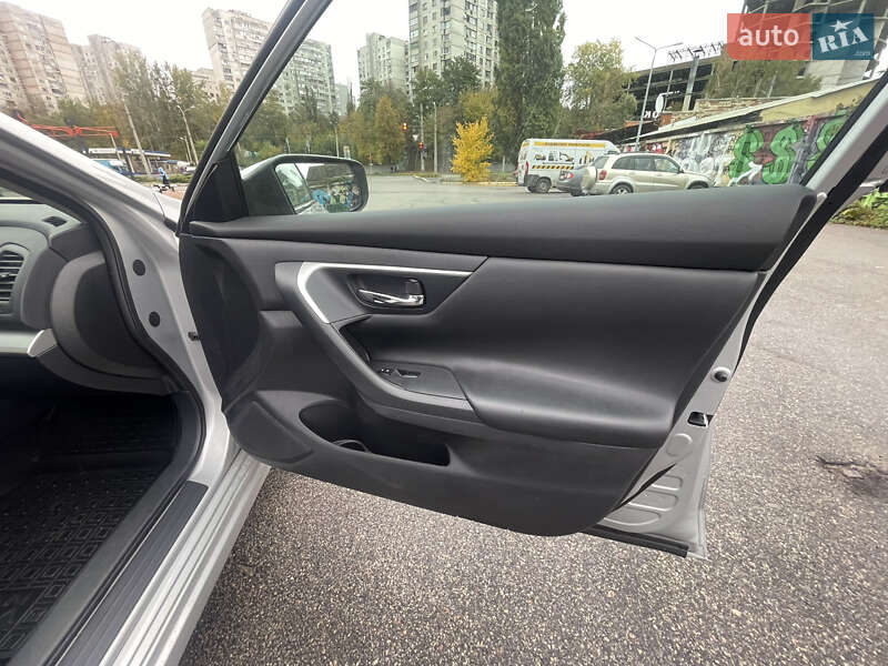 Седан Nissan Altima 2016 в Харькове фото 27 Седан Nissan Altima 2016 в Харькове