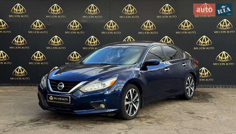 Седан Nissan Altima 2017 в Києві