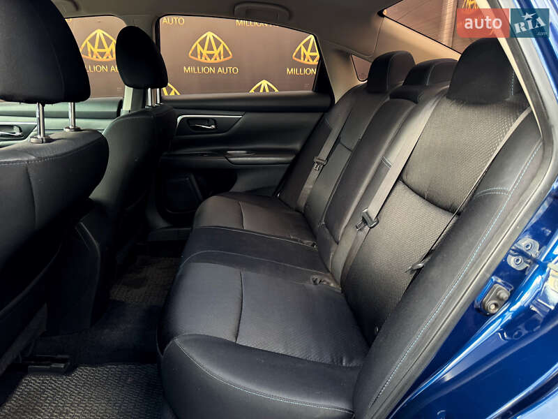 Седан Nissan Altima 2017 в Києві