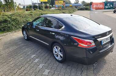 Седан Nissan Altima 2014 в Запорожье