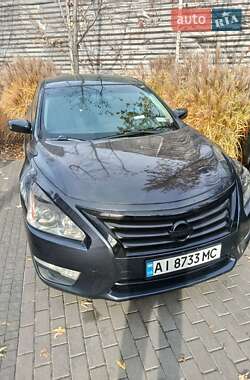 Седан Nissan Altima 2015 в Києві