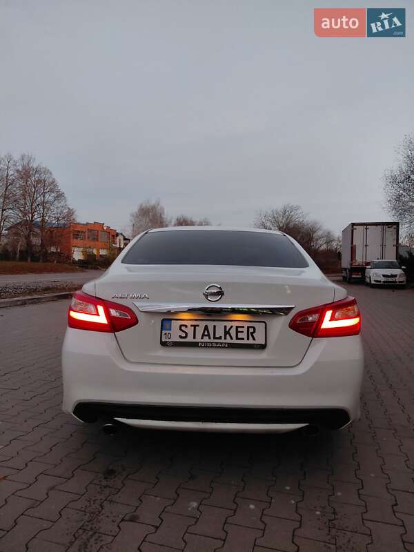 Седан Nissan Altima 2017 в Білій Церкві