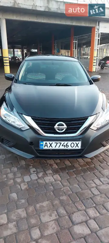 Nissan Altima