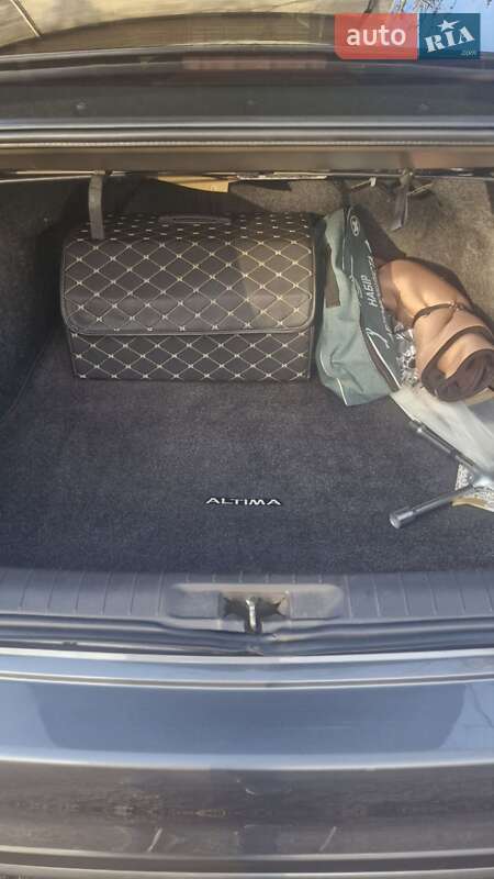 Седан Nissan Altima 2017 в Одессе