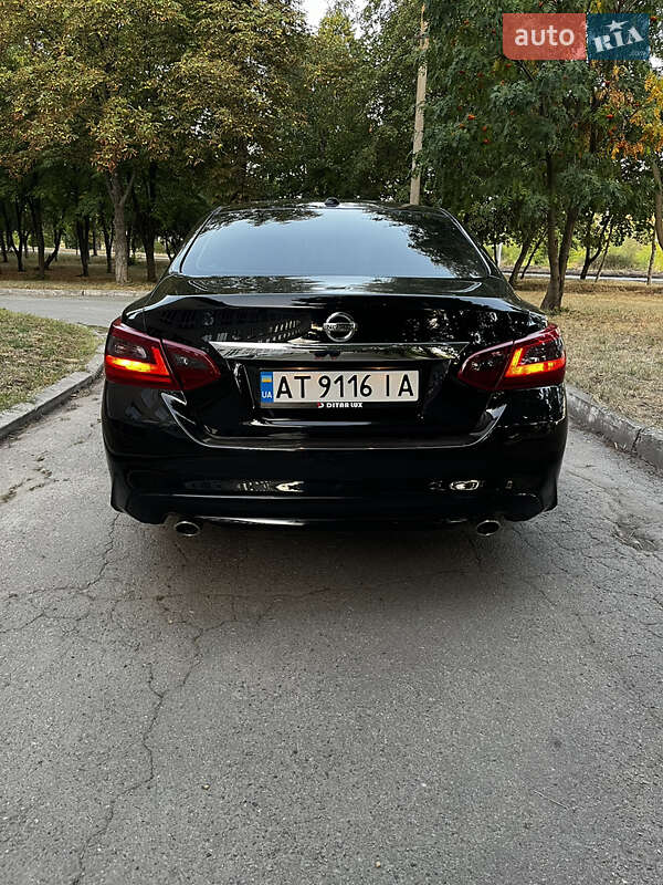 Седан Nissan Altima 2017 в Киеве фото 2 Седан Nissan Altima 2017 в Киеве