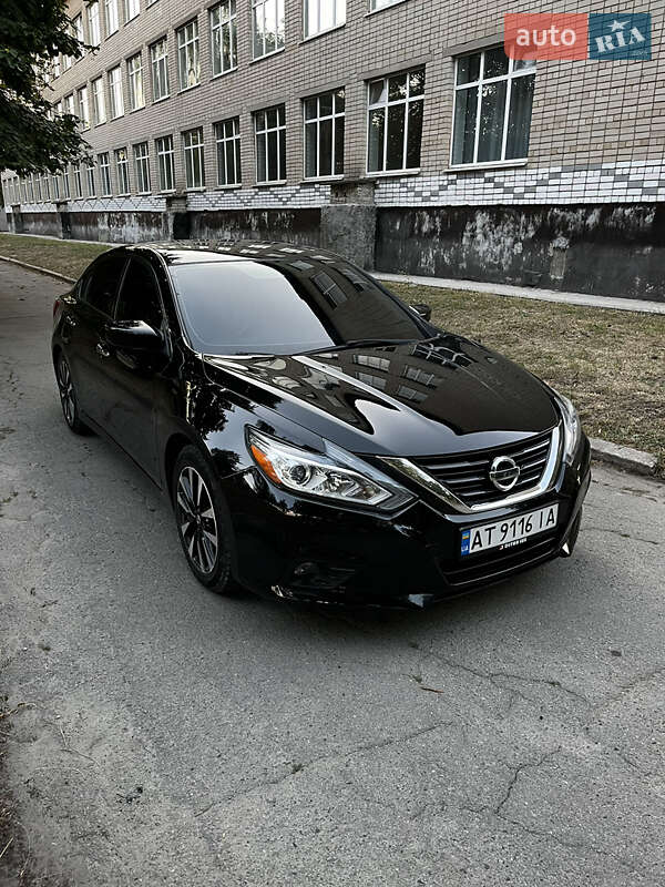 Седан Nissan Altima 2017 в Киеве фото 8 Седан Nissan Altima 2017 в Киеве
