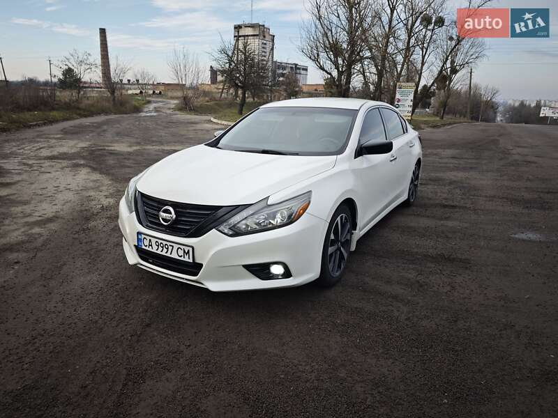 Седан Nissan Altima 2017 в Белой Церкви