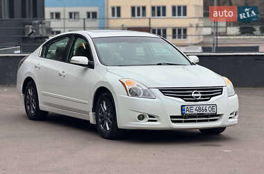 Седан Nissan Altima 2011 в Киеве