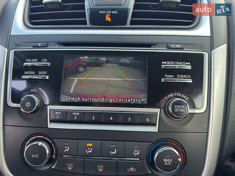 Седан Nissan Altima 2015 в Киеве