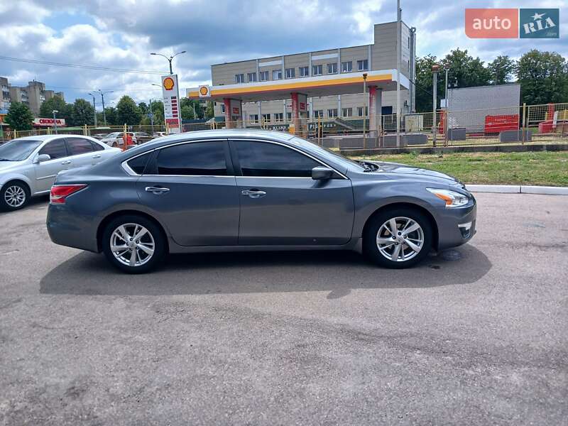 Седан Nissan Altima 2015 в Харкові