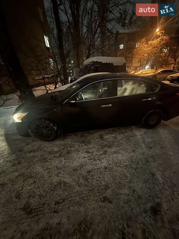 Седан Nissan Altima 2013 в Киеве фото 4 Седан Nissan Altima 2013 в Киеве