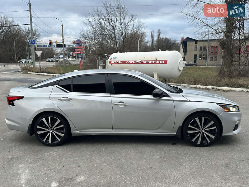 Седан Nissan Altima 2021 в Днепре