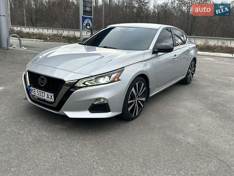 Седан Nissan Altima 2021 в Днепре