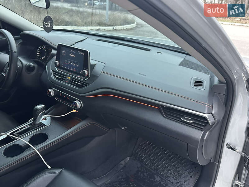 Седан Nissan Altima 2021 в Днепре