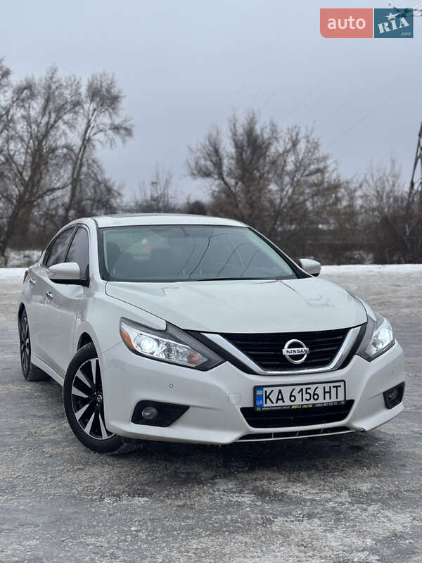 Nissan Altima 2018