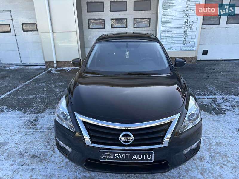 Седан Nissan Altima 2015 в Миколаєві