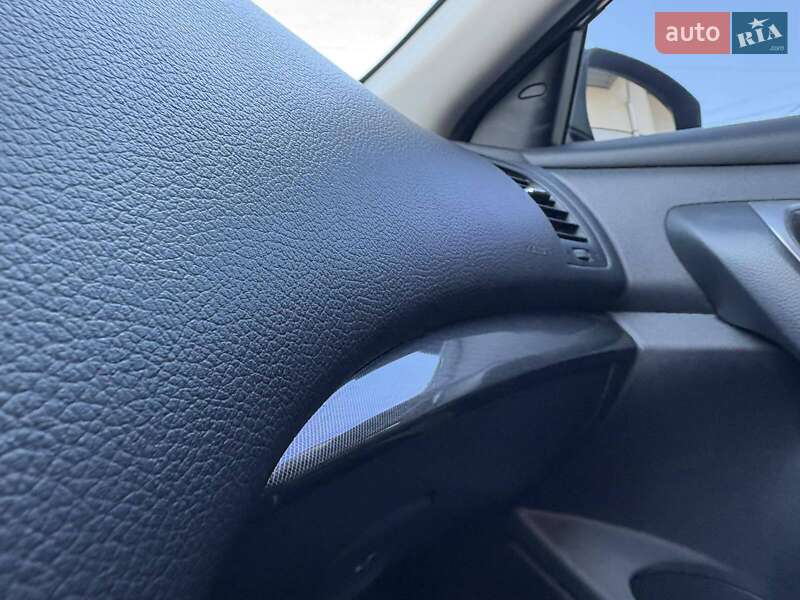 Седан Nissan Altima 2015 в Миколаєві