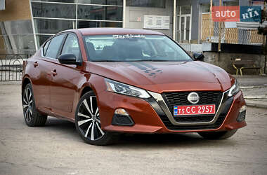 Седан Nissan Altima 2022 в Запорожье