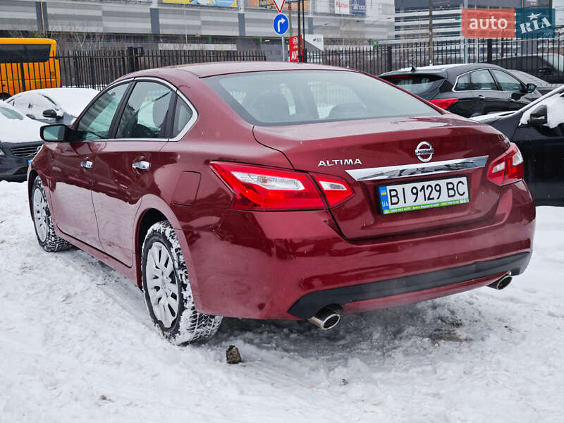 Седан Nissan Altima 2015 в Киеве фото 4 Седан Nissan Altima 2015 в Киеве